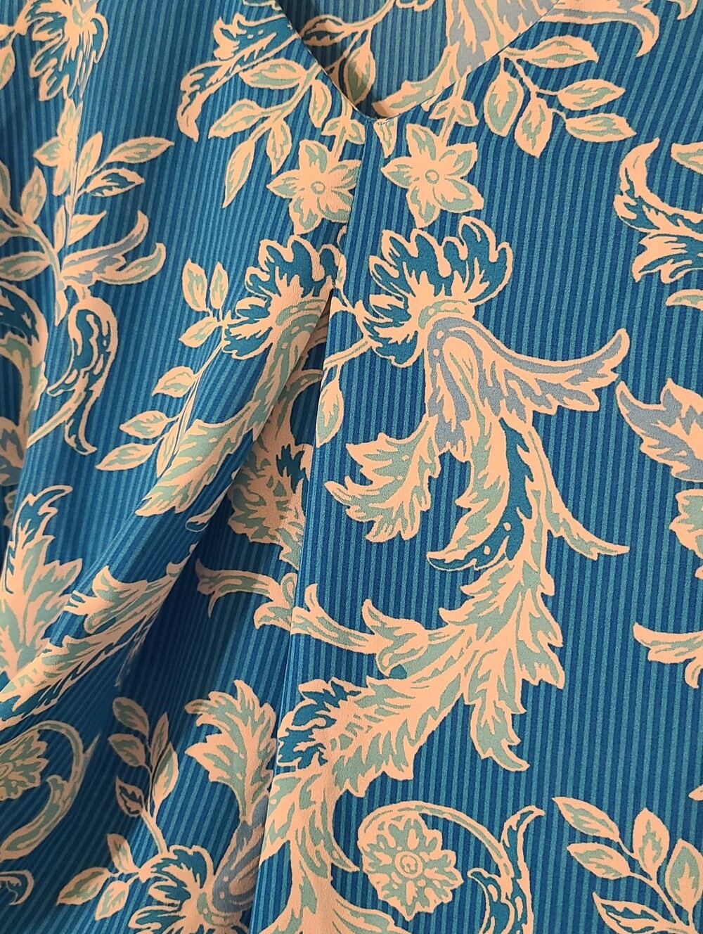 Rose + Olive Bright Blue Floral Print Sleeveless Top - 1x - Picture 5 of 5